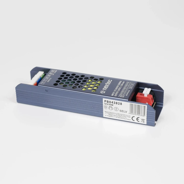 PB043828