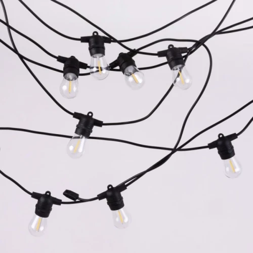 Solarna girlanda LED 10 m rozwieszona – żarówki 10× G45 E27 0.3 W (niezaświecone), czarny przewód, IP44